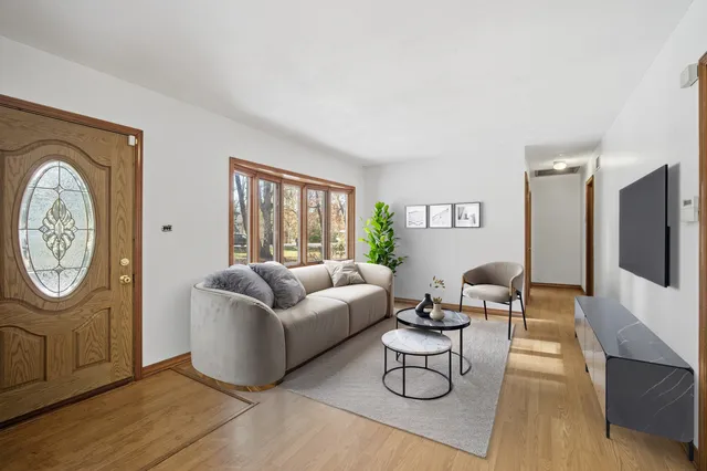 $335,000 | 13310 West Greenview Drive, Wadsworth, IL 60083