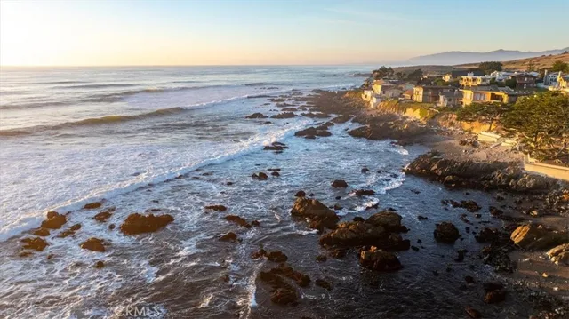 $4,350,000 | 2107 Sherwood Drive, Cambria, CA 93428