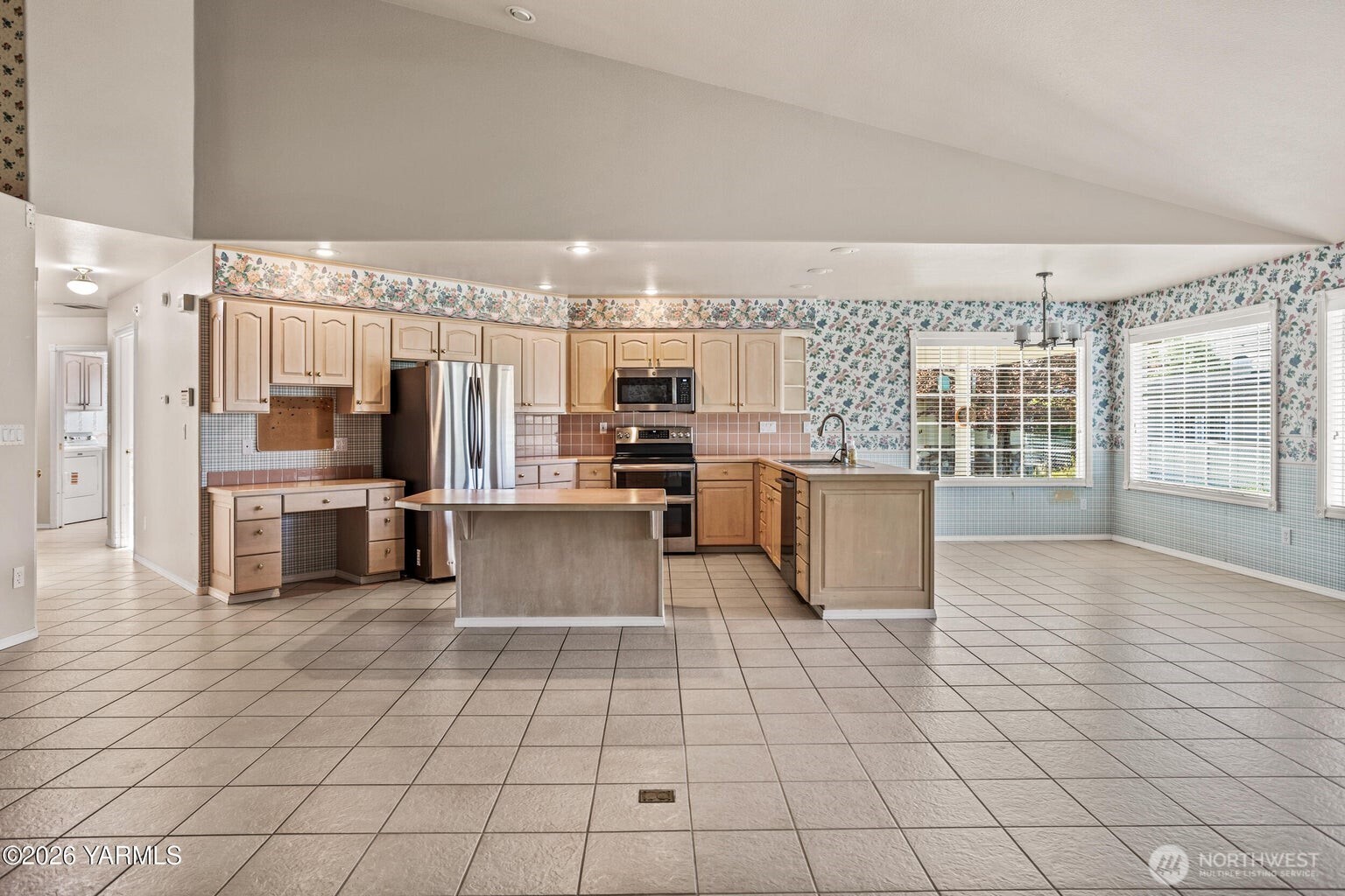 8204 Midvale Road Yakima, WA 98908 - Photo 11 of 40 Gallery Image 11