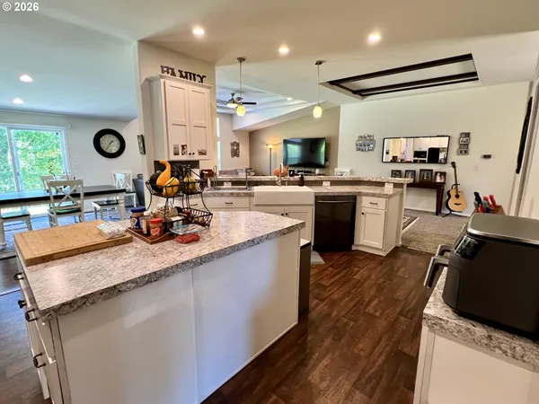 $1,795,000 | 9460 Southeast Jeanne Road, Unit 7200, Happy Valley, OR 97086