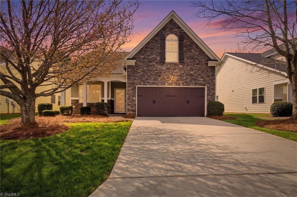 2472 Birch View Drive High Point, NC 27265 - Photo 2 of 36