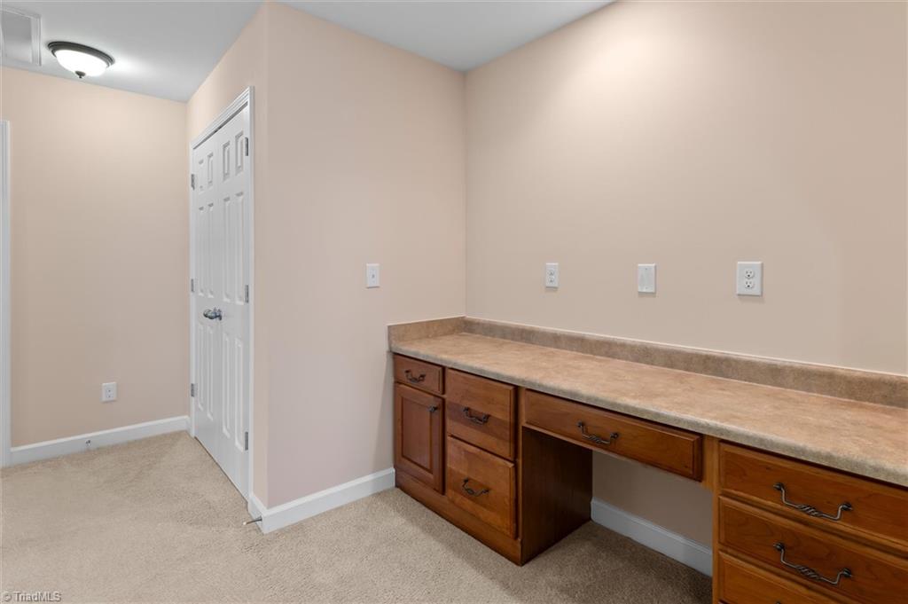 2472 Birch View Drive High Point, NC 27265 - Photo 26 of 36