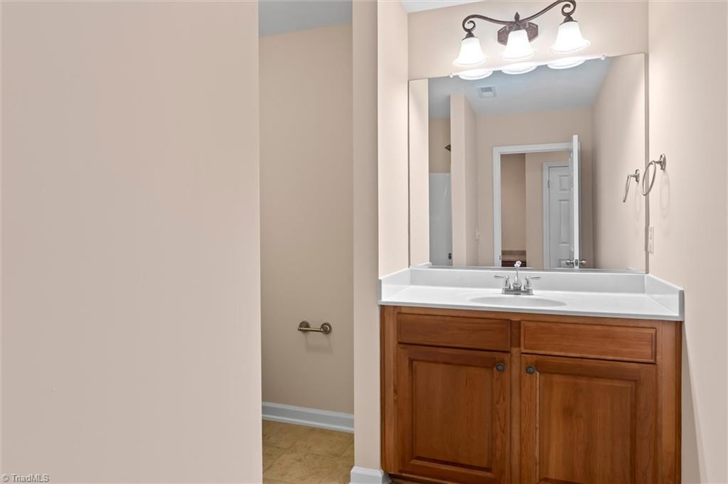 2472 Birch View Drive High Point, NC 27265 - Photo 28 of 36