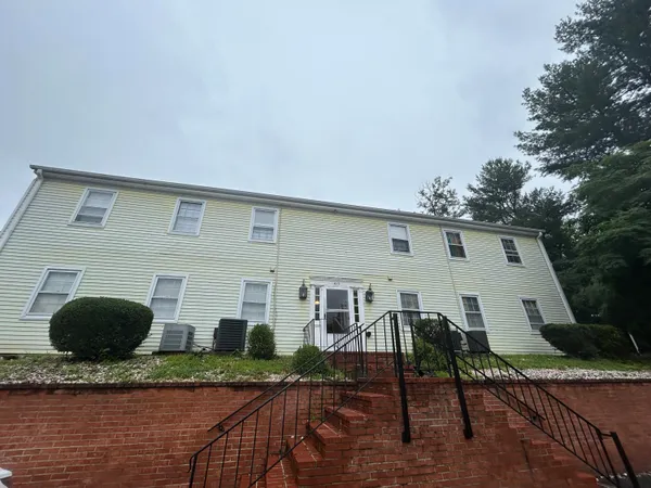 $1,300 | 817 King James Street Southwest, Unit C, Roanoke, VA 24014