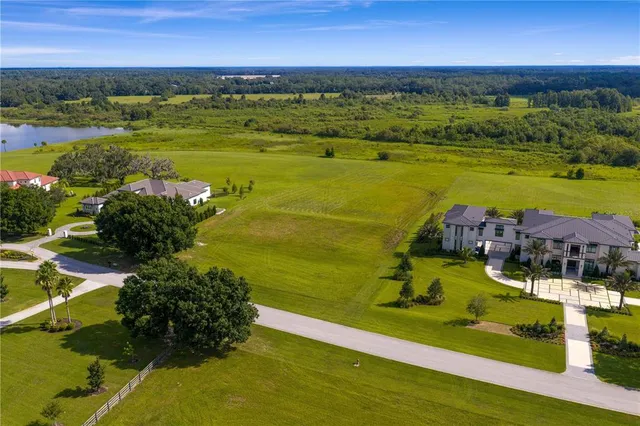 a view of a tennis court