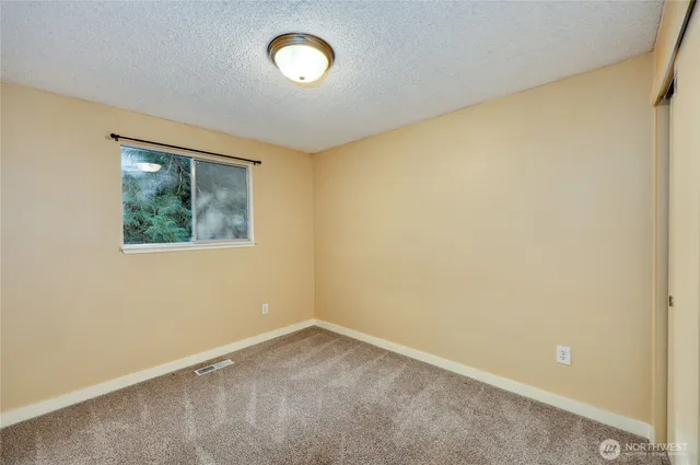 $3,000 | 5492 Northeast Laura Court, Poulsbo, WA 98370