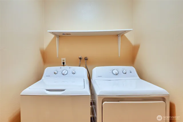 $3,000 | 5492 Northeast Laura Court, Poulsbo, WA 98370