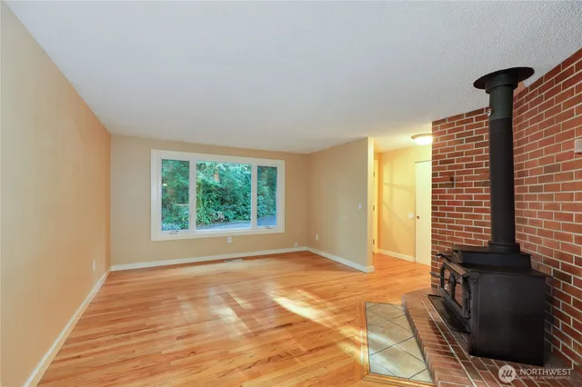 $3,000 | 5492 Northeast Laura Court, Poulsbo, WA 98370