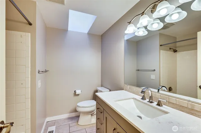 $3,000 | 5492 Northeast Laura Court, Poulsbo, WA 98370