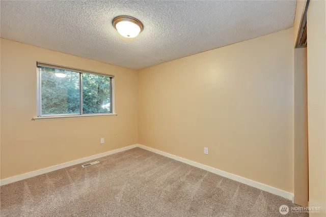 $3,000 | 5492 Northeast Laura Court, Poulsbo, WA 98370