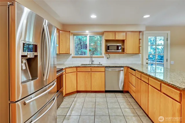 $3,000 | 5492 Northeast Laura Court, Poulsbo, WA 98370