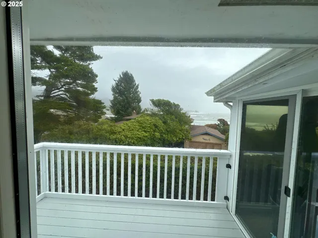 $699,000 | 20 Seascape Court, Brookings, OR 97415