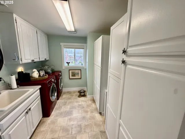 $699,000 | 20 Seascape Court, Brookings, OR 97415