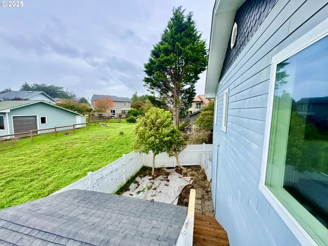 $699,000 | 20 Seascape Court, Brookings, OR 97415
