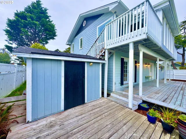$699,000 | 20 Seascape Court, Brookings, OR 97415