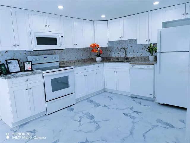 $1,599 | 615 North Keene Road, Unit Q12, Clearwater, FL 33755