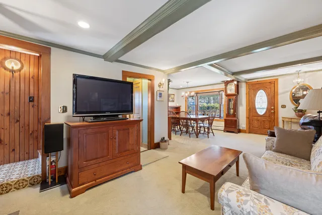 $399,900 | 71 Tartia Road, East Hampton, CT 06424