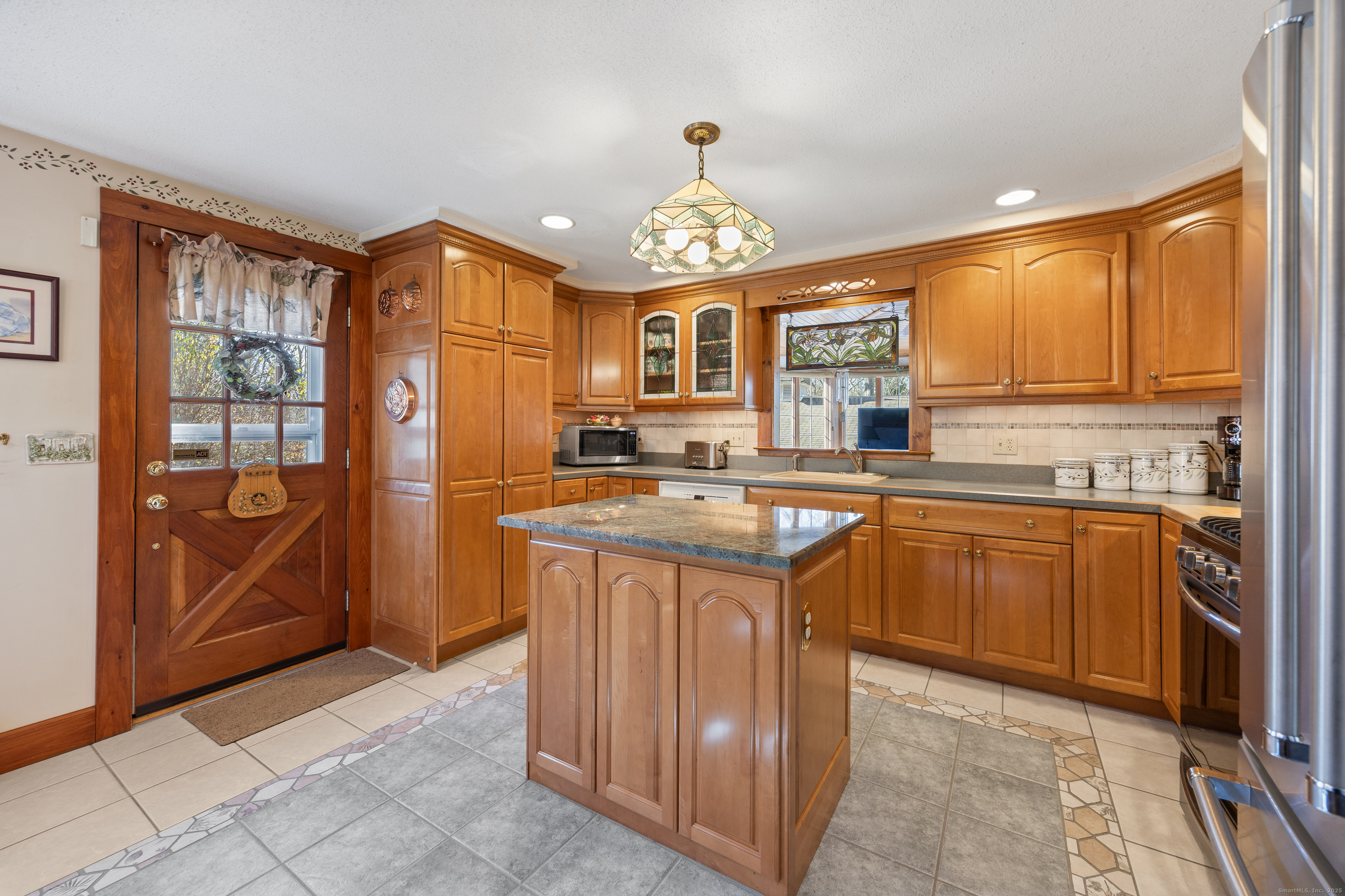 71 Tartia Road East Hampton, CT 06424 - Photo 9 of 40