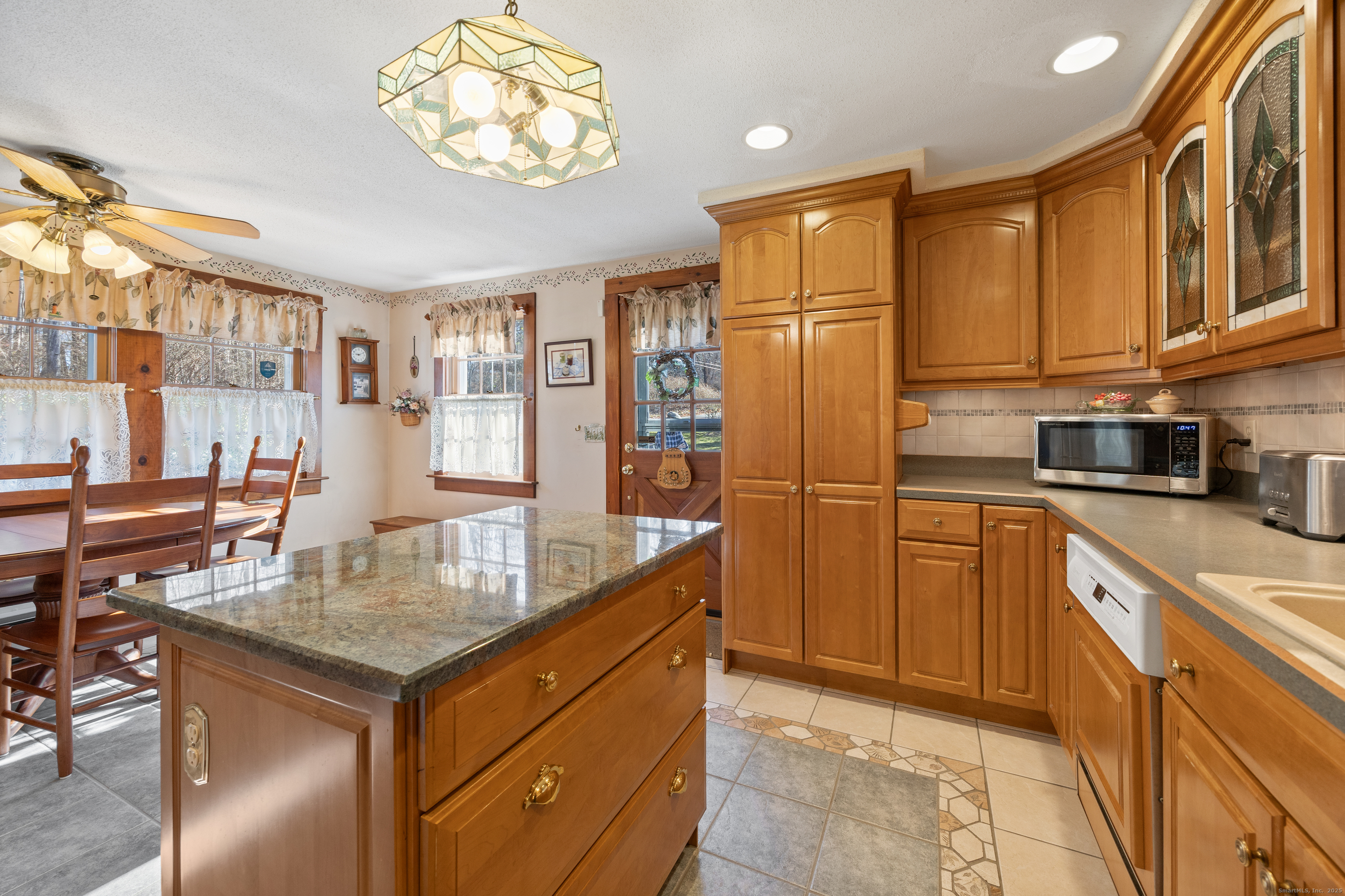 71 Tartia Road East Hampton, CT 06424 - Photo 10 of 40