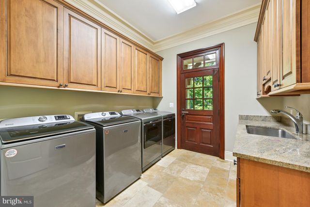 $4,100,000 | 852 Alvermar Ridge Drive, McLean, VA 22102