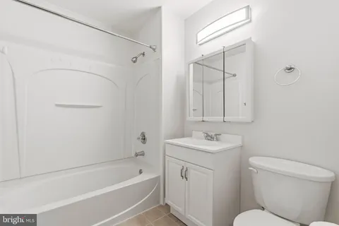 $3,200 | 18617 Chickadee Lane, Gaithersburg, MD 20879