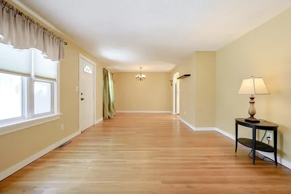 $459,000 | 440 South Street, Plainville, MA 02762