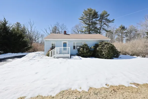 $459,000 | 440 South Street, Plainville, MA 02762