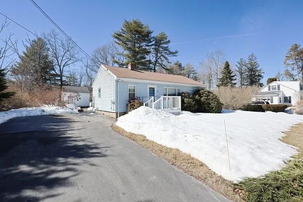 $459,000 | 440 South Street, Plainville, MA 02762