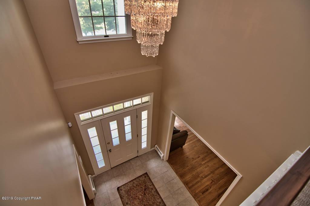 2169 Fox Run Road Stroudsburg, PA 18360 - Photo 36 of 66 2 story foyer