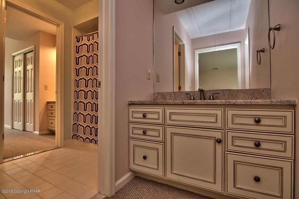 2169 Fox Run Road Stroudsburg, PA 18360 - Photo 42 of 66 Bathroom 2