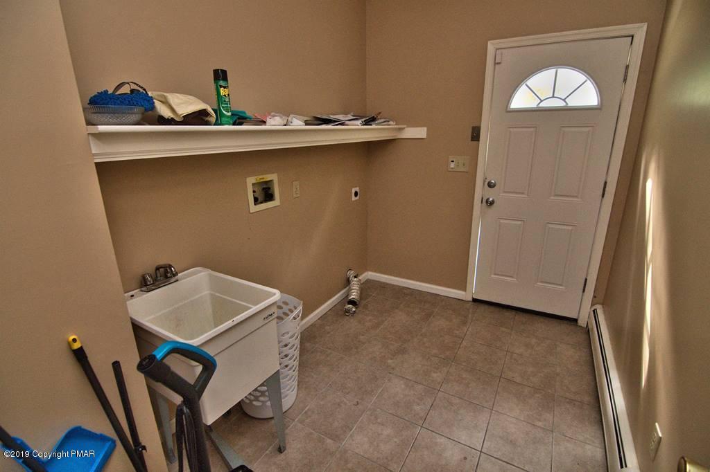 2169 Fox Run Road Stroudsburg, PA 18360 - Photo 57 of 66 laundry Area