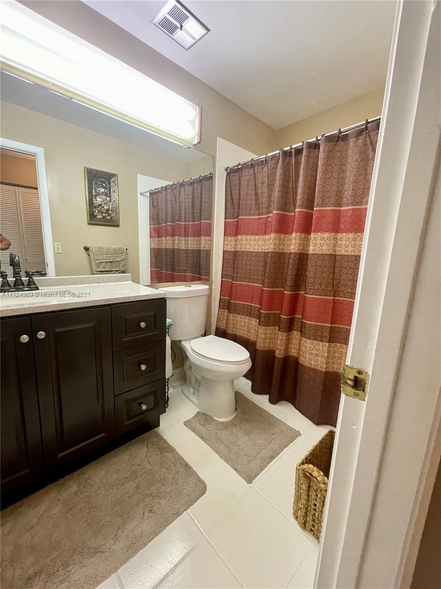 20968 Southwest 124th Ave Road Miami, FL 33177 - Photo 12 of 17 Gallery Image 12