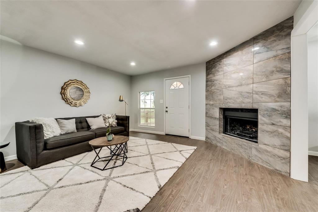 1202 Finn Road Wilmer, TX 75172 - Photo 4 of 19 Gallery Image 4