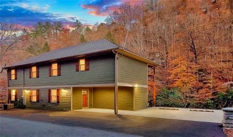 4311 Pittman Center Road Sevierville, TN 37876 - Photo 1 of 27 Gallery Image 1