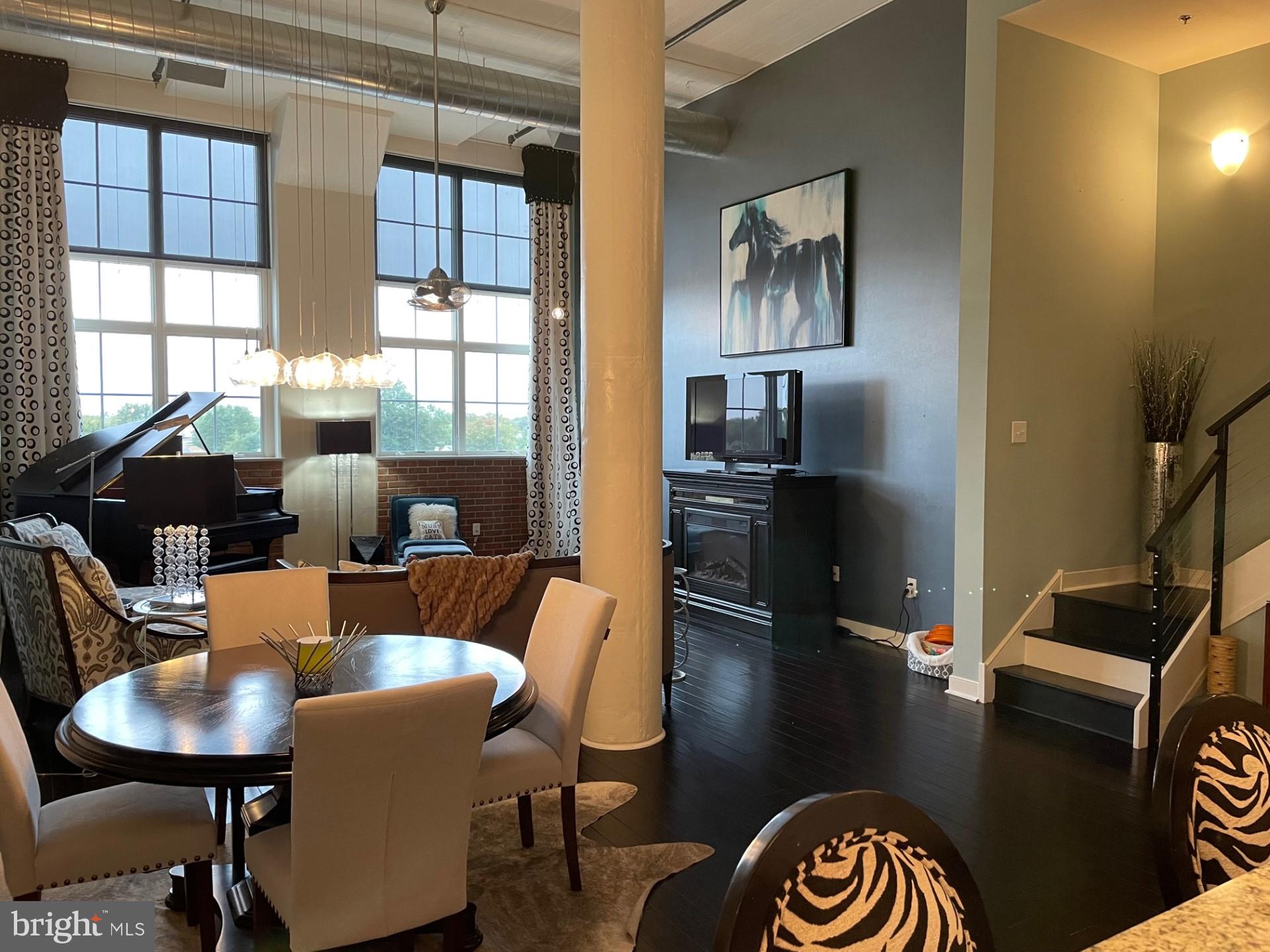 21 South Valley Forge Road, Unit 304 Lansdale, PA 19446 - Photo 11 of 47 Living Room