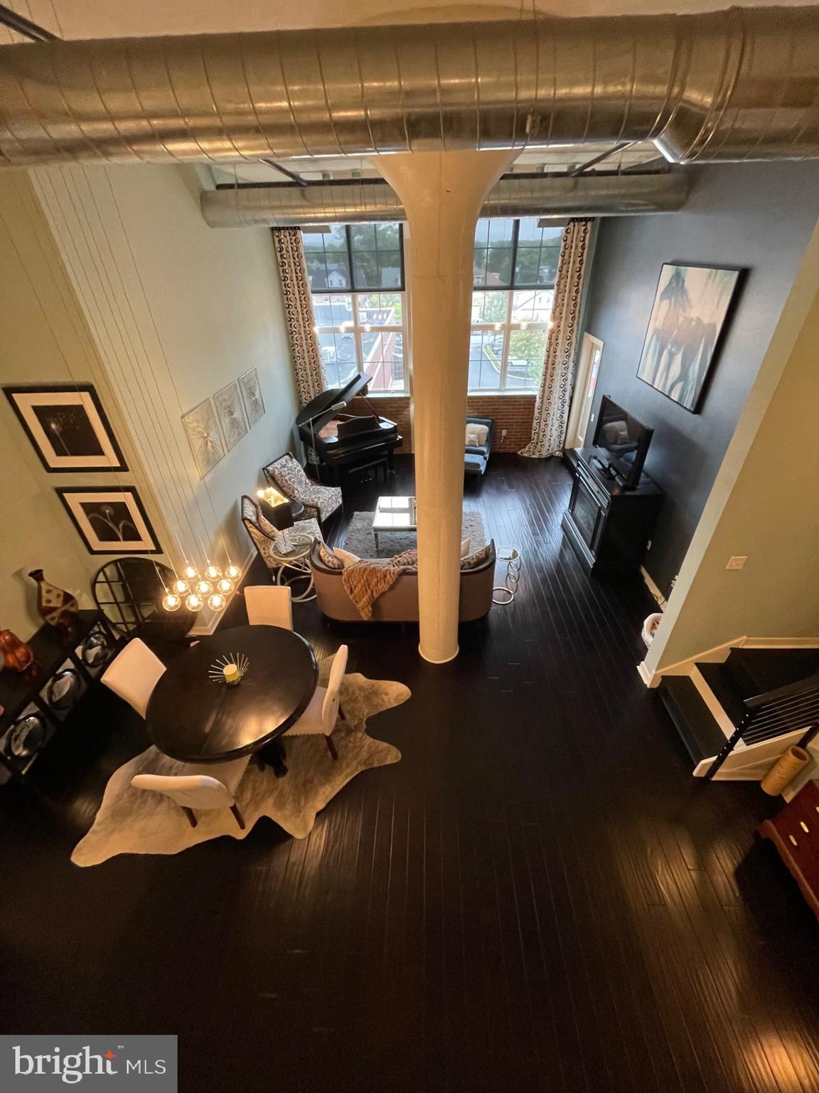 21 South Valley Forge Road, Unit 304 Lansdale, PA 19446 - Photo 14 of 47 Living Room
