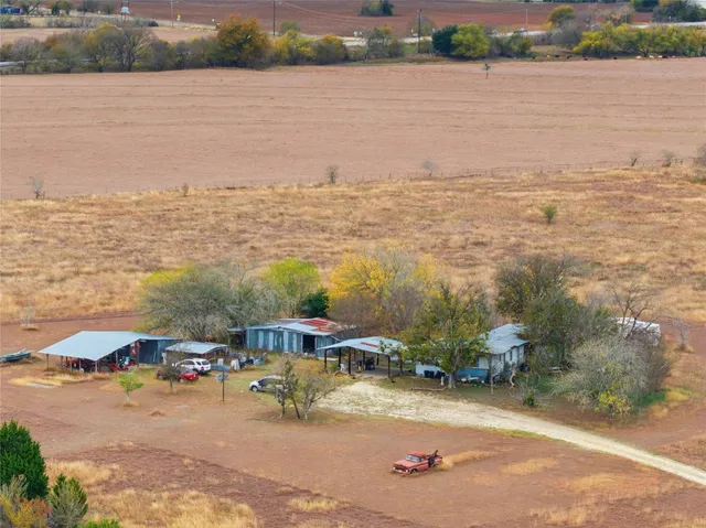 $389,999 | 498 Greenhouse Road, Martindale, TX 78655