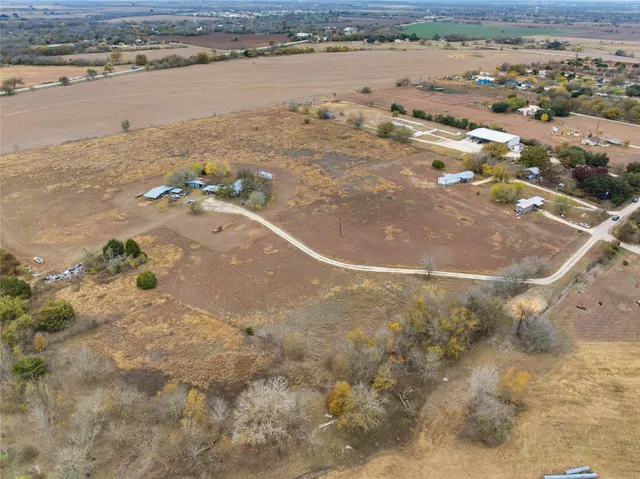 $389,999 | 498 Greenhouse Road, Martindale, TX 78655