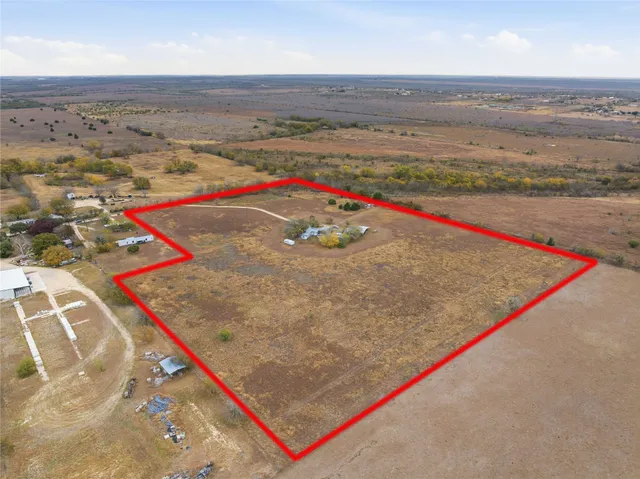$389,999 | 498 Greenhouse Road, Martindale, TX 78655