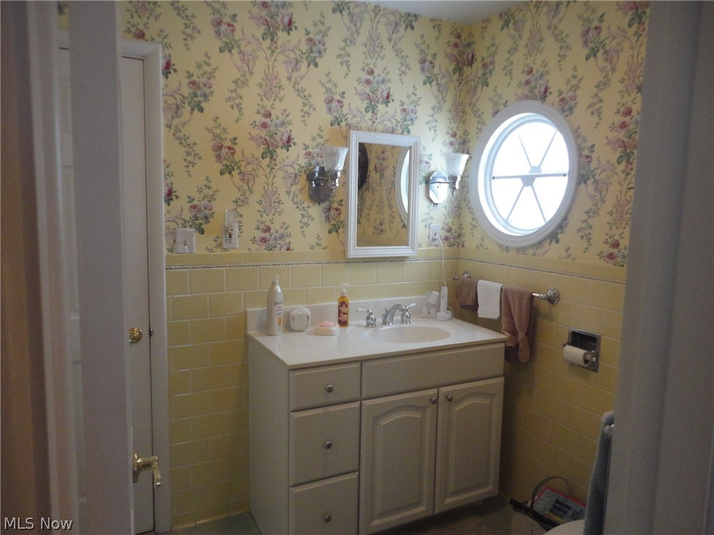2131 Ganyard Road Akron, OH 44313 - Photo 13 of 17