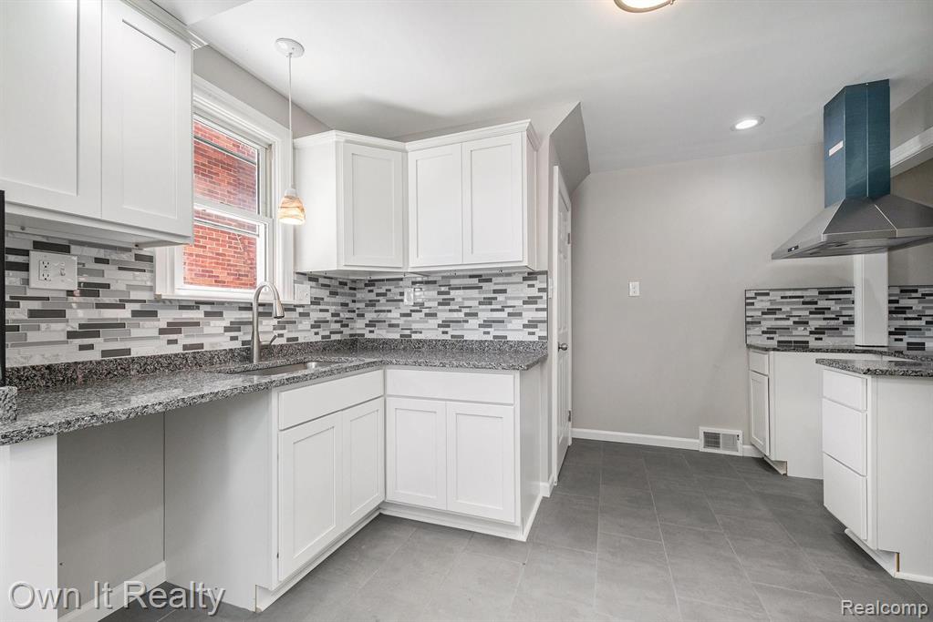 13956 Stahelin Road Detroit, MI 48223 - Photo 15 of 27 Gallery Image 15