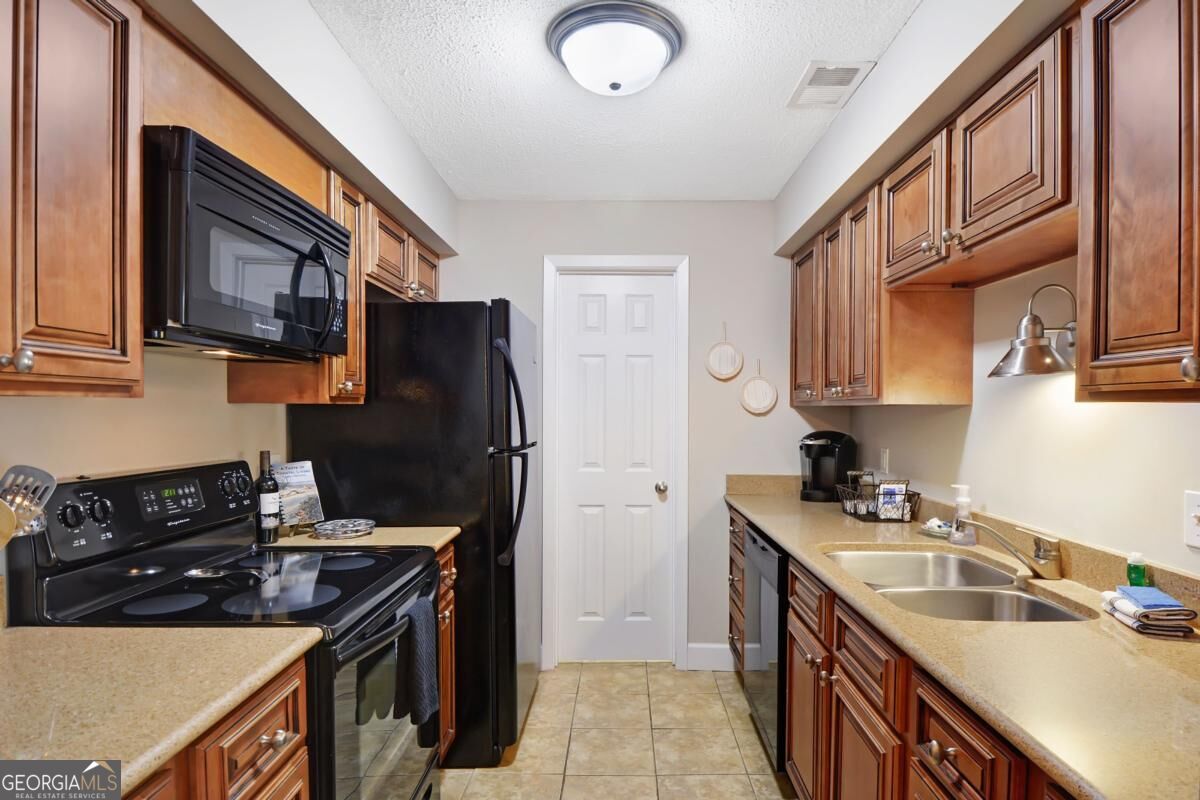 2511 Demere Road St. Simons, GA 31522 - Photo 10 of 25 Gallery Image 10