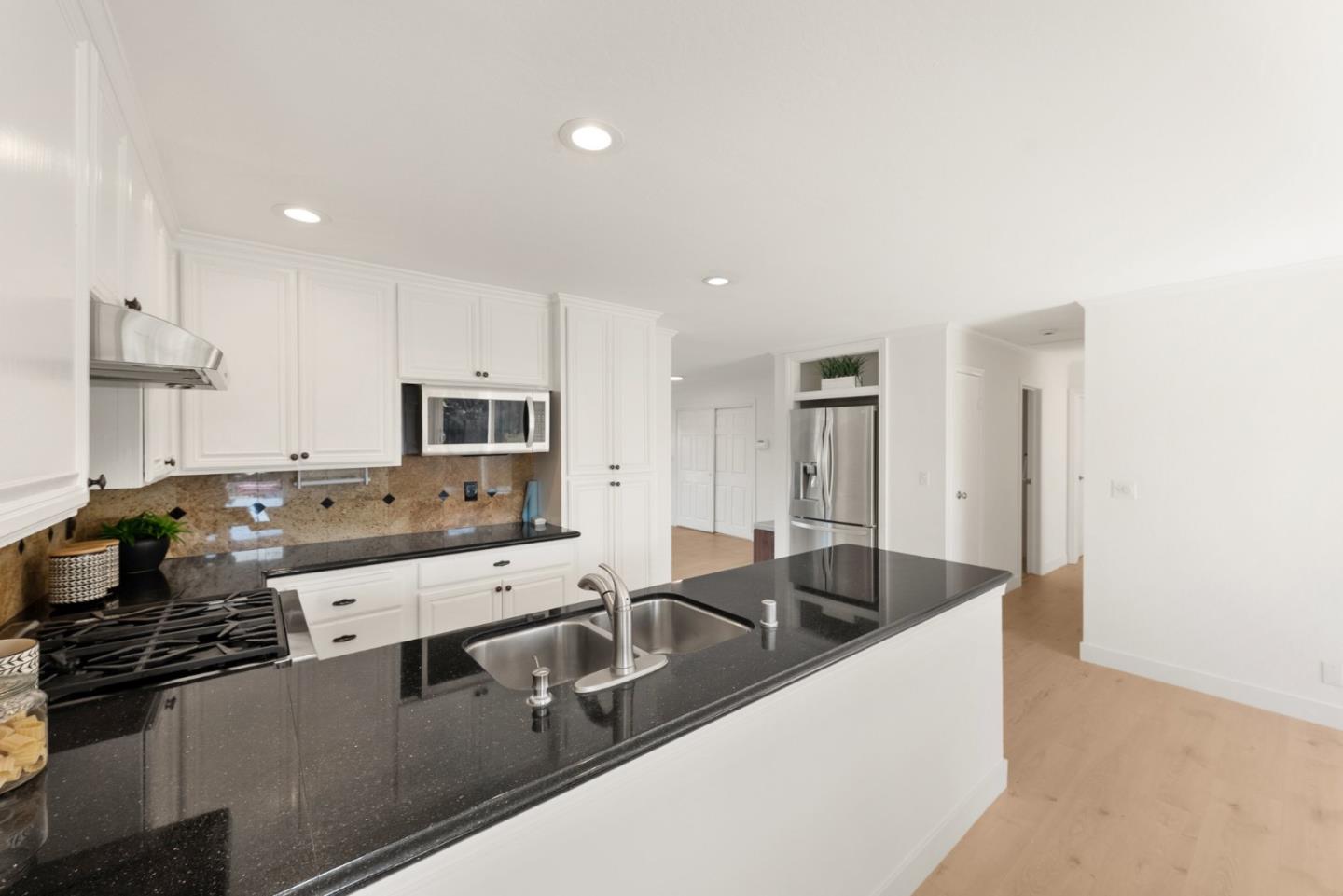 50 Tom Court San Ramon, CA 94583 - Photo 6 of 22 Gallery Image 6