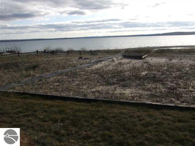 7331 Deepwater Point Road Williamsburg, MI 49690 - Photo 17 of 19 1735137-16.JPG