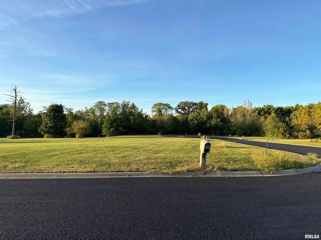 $64,500 | 101 Scarlet Court, Washington, IL 61571