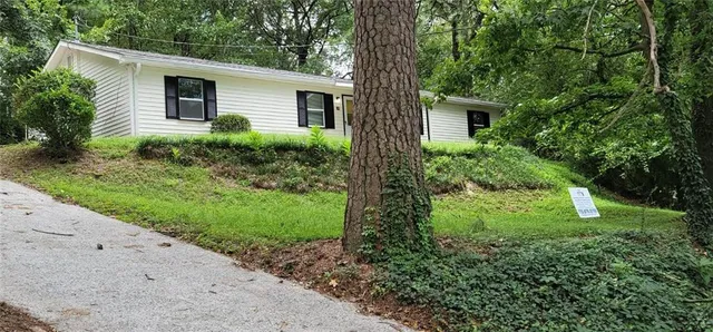 $1,650 | 2888 Parrott Avenue Northwest, Atlanta, GA 30318