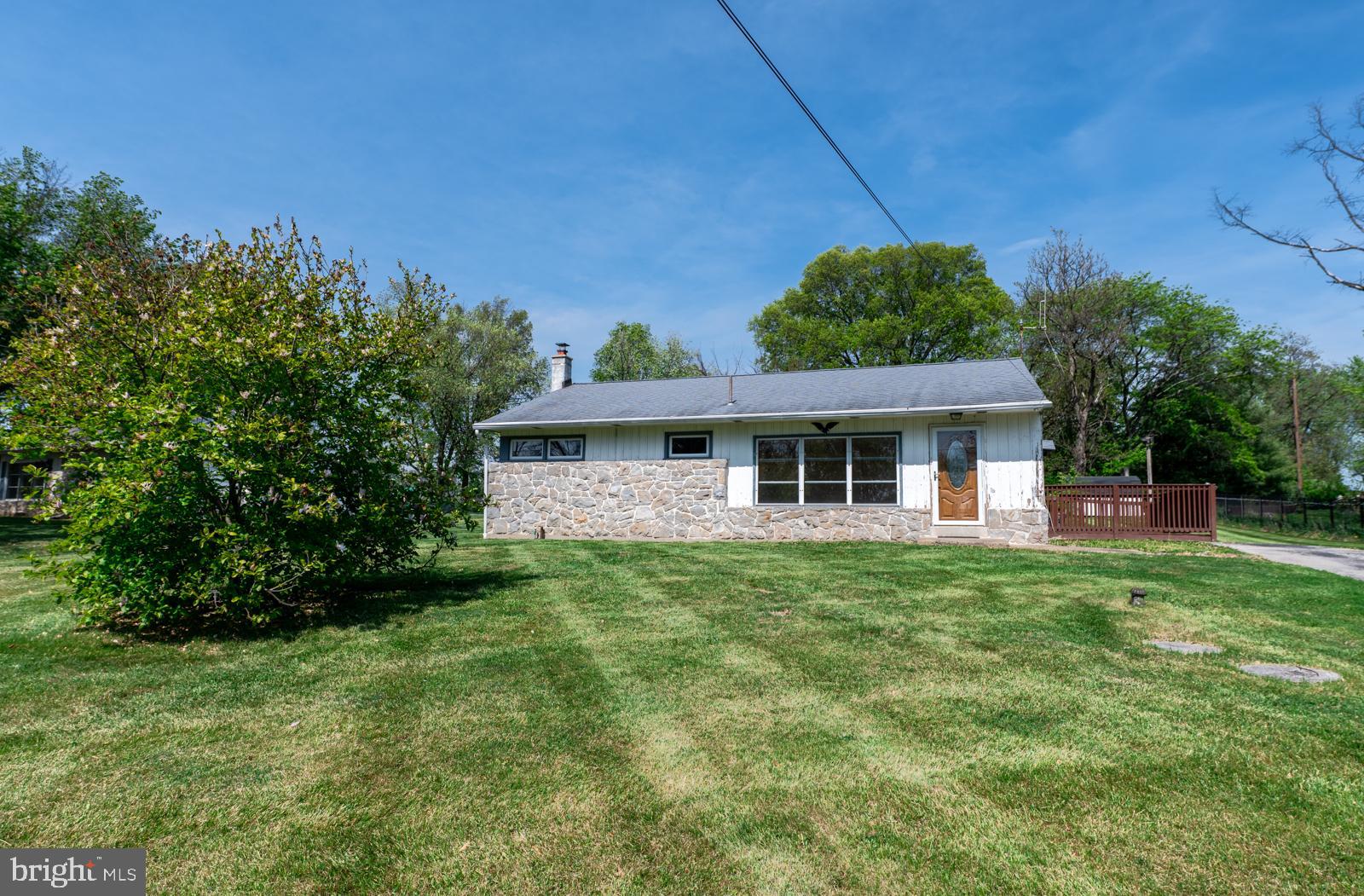 883 Bleim Road Pottstown, PA 19464 - Photo 1 of 28