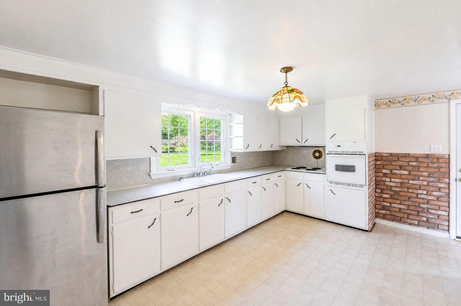 883 Bleim Road Pottstown, PA 19464 - Photo 7 of 28