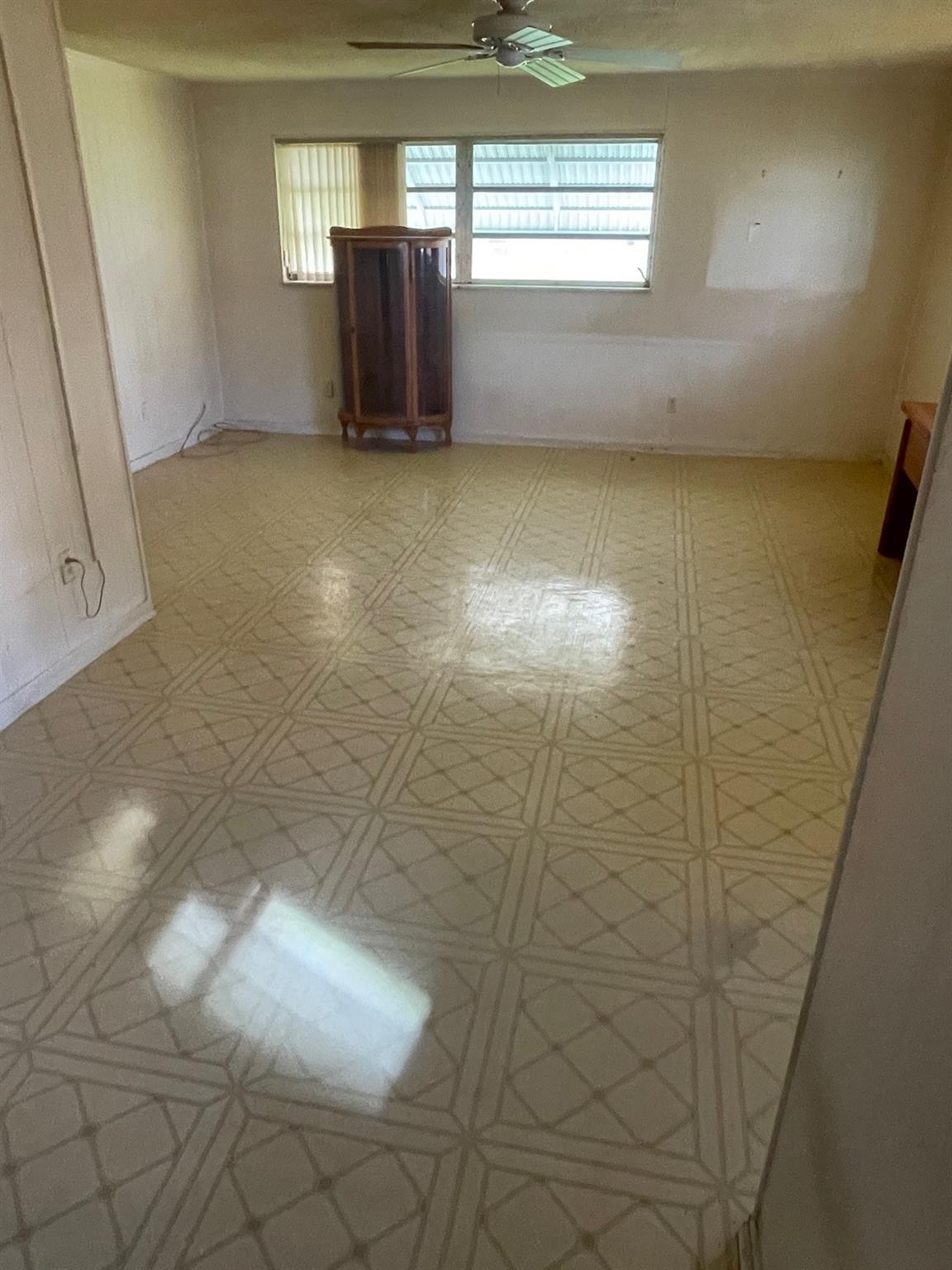 930 North 31st Road Hollywood, FL 33021 - Photo 4 of 8 a view of water heater room