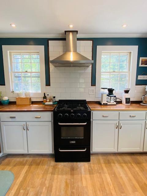 285 Back Road Brooklin, ME 04616 - Photo 8 of 44 B and S 10